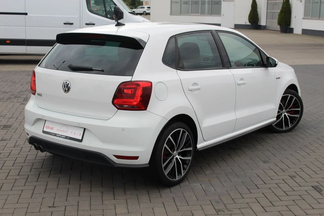 Volkswagen Polo 1.8 TSI GTI DSG Navi...  Image 4