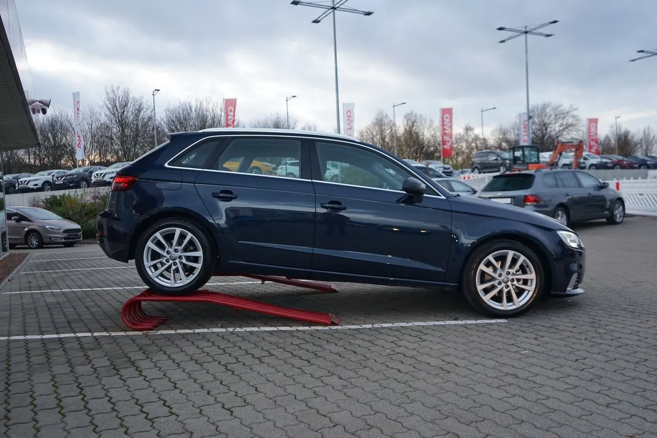 Audi A3 1.0 TFSI Sportback sport...  Image 2