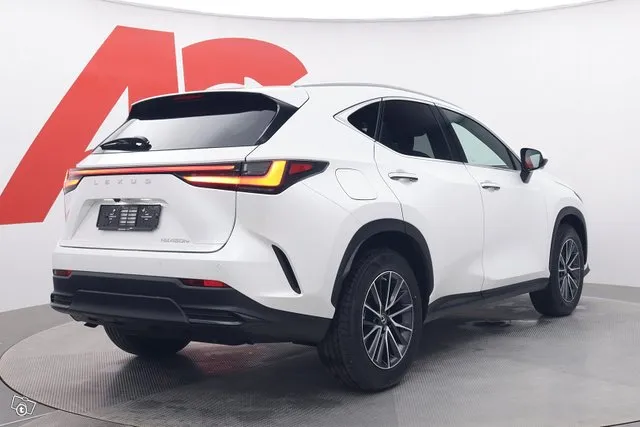 Lexus NX 450h+ AWD Executive - Uusi auto heti toimitukseen Image 5