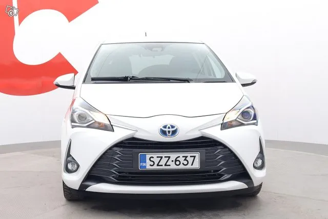 Toyota Yaris 1,5 Hybrid Y20 Edition - VAKKARI / PKAMERA / AUTOM ILMAS / NAVI / Image 8