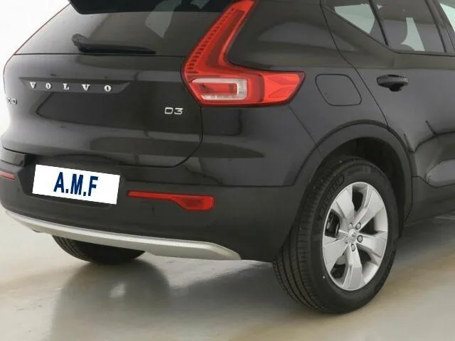 VOLVO XC40 D3 Momentum Image 4